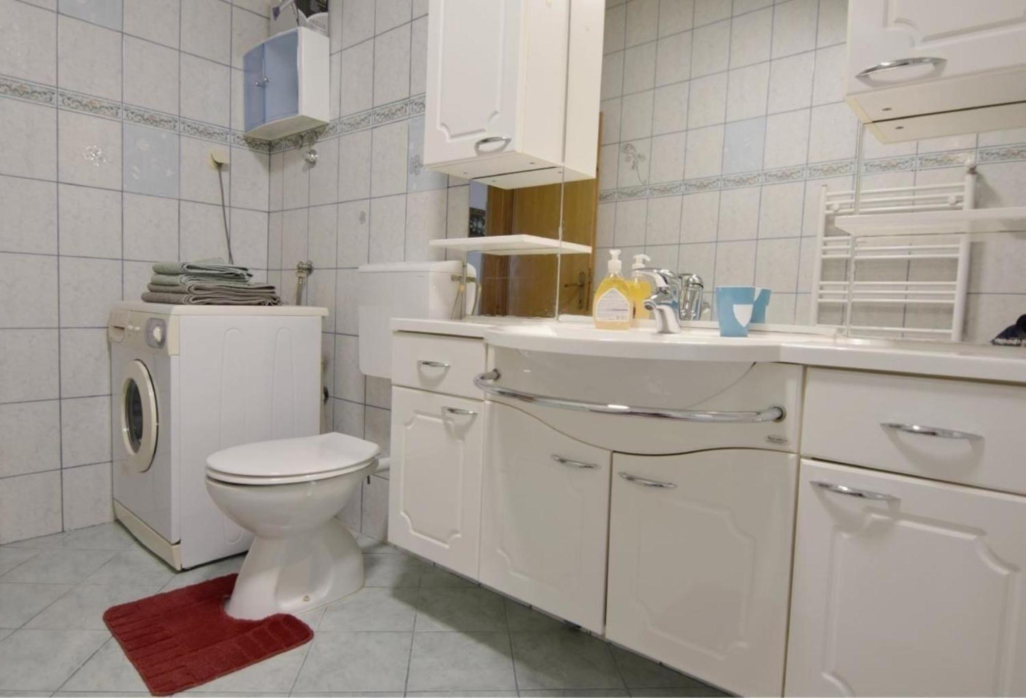 Klimatisierte In Valica Mit Grossem Garten